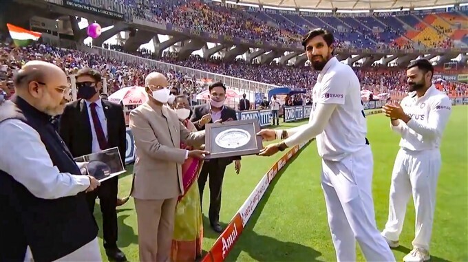 പ്രസിഡന്റ് രാംനാഥ് കോവിന്ദ് സര്‍ദാര്‍ പട്ടേല്‍ സ്‌പോര്‍ട്‌സ് എന്‍ക്ലേവും നരേന്ദ്രമോദി സ്‌റ്റേഡിയവും ഉദ്ഘാടനം ചെയ്യുന്നു, ചിത്രങ്ങള്‍ കാണാം