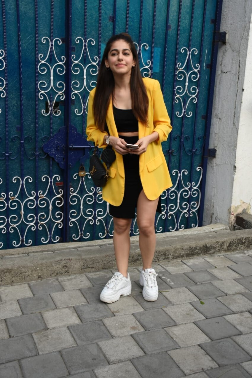 അലായയുടെ ഏറ്റവും പുതിയ ചിത്രങ്ങൾ കാണാം