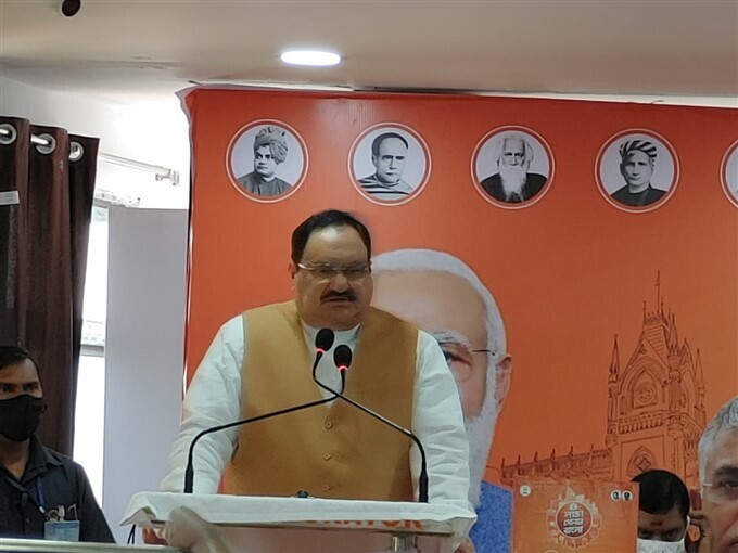 നടി പായേല്‍ സര്‍ക്കാര്‍ ബിജെപിയില്‍ ചേര്‍ന്നു; തിരഞ്ഞെടുപ്പിനൊരുങ്ങുന്ന ബംഗാളില്‍ നിന്നുള്ള ചിത്രങ്ങള്‍