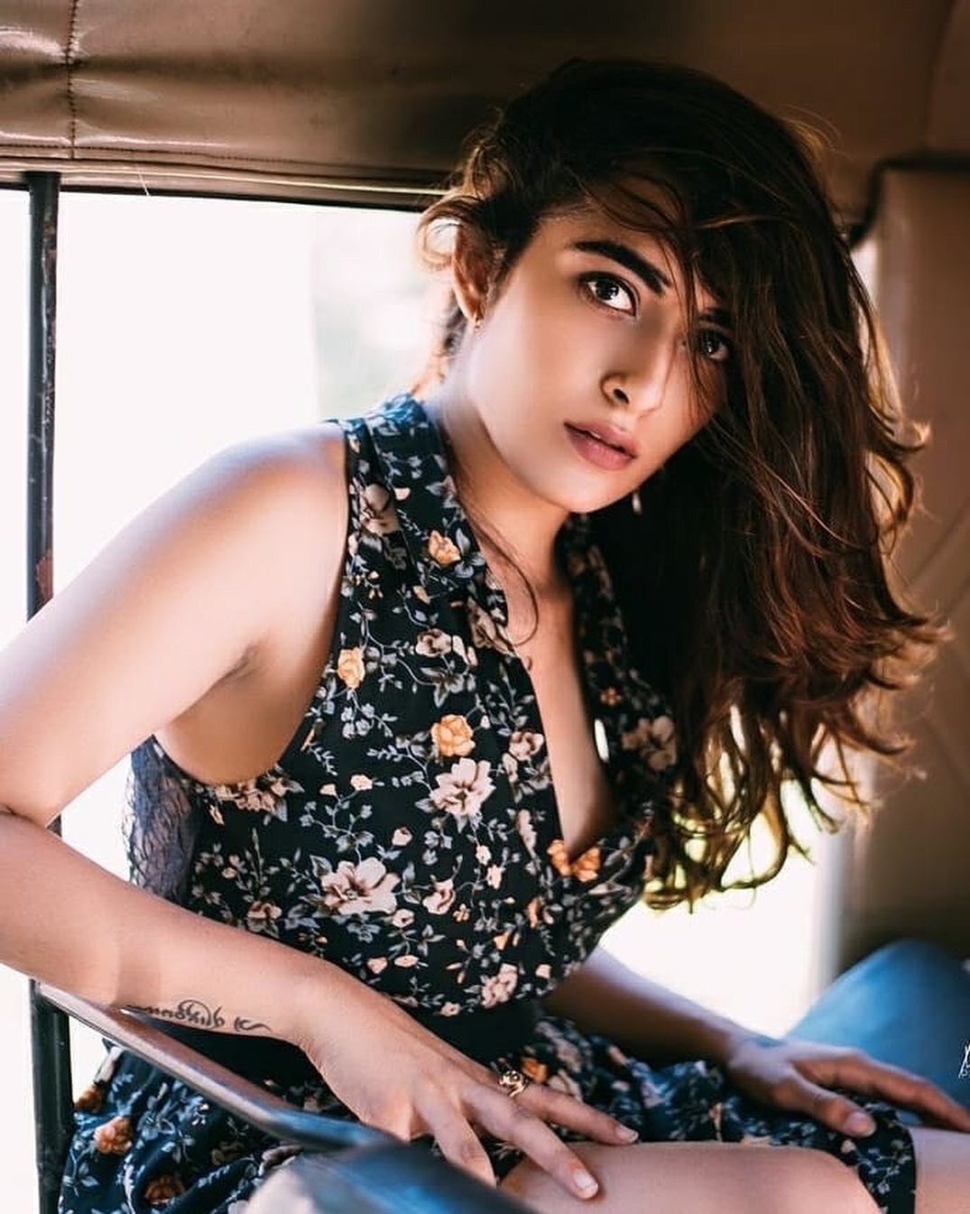 ജിനൽ ജോഷിയുടെ ഏറ്റവും പുതിയ ചിത്രങ്ങൾ കാണാം