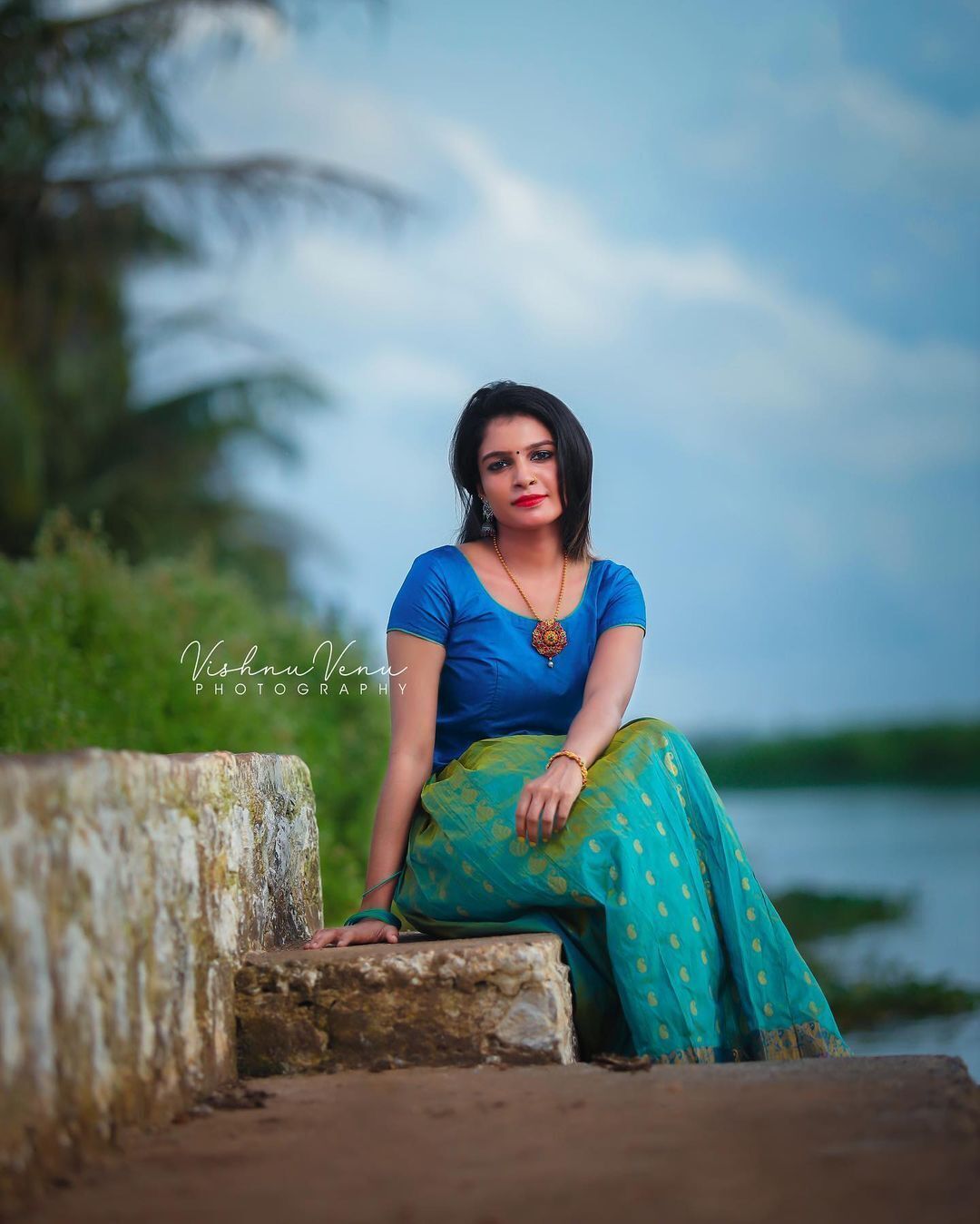 നാടൻ സുന്ദരിയായി ആതിര ജയചന്ദ്രൻ- ചിത്രങ്ങൾ കാണാം