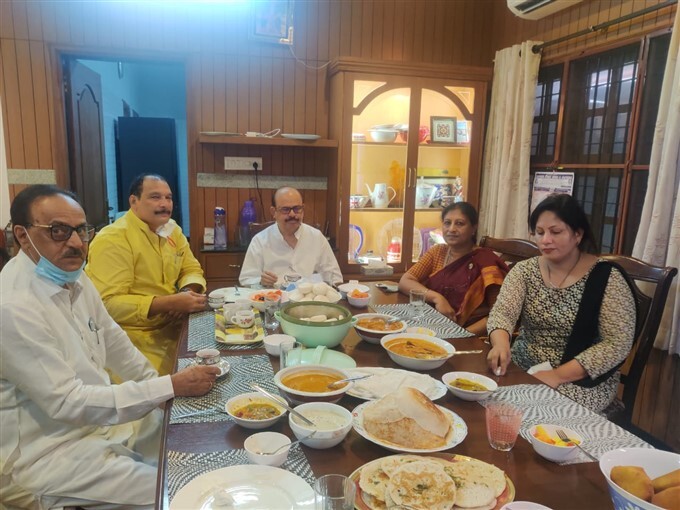 Congress Leader Ramesh Chennithala Aiswarya Kerala Yatra In Kerala