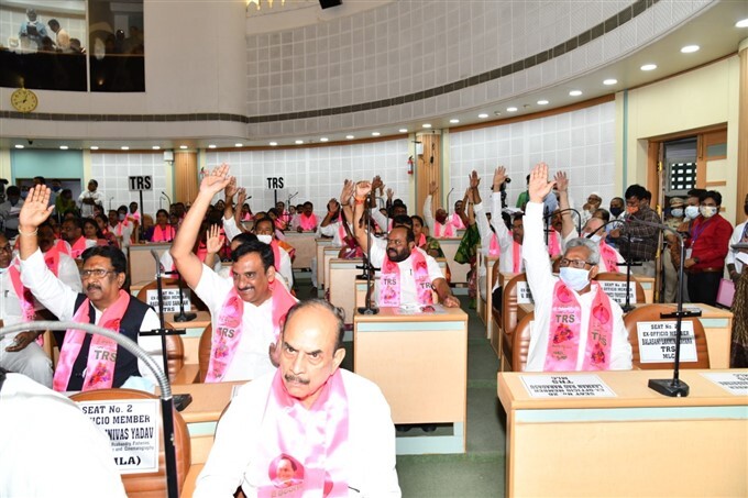 GHMC corporators taking oath in GHMC office at Hyderabad