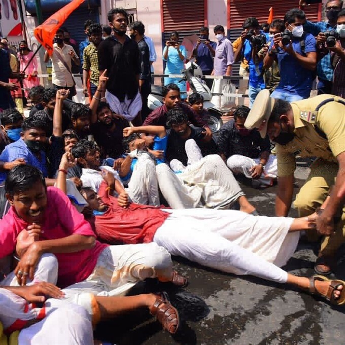 Kerala Public Service Commission (PSC) rank holders Protest In Thiruvananthapuram