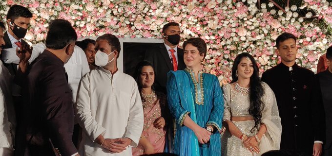 KPCC President DK Shivakumar Daughter Aishwarya & Amartya Hegde Wedding Reception