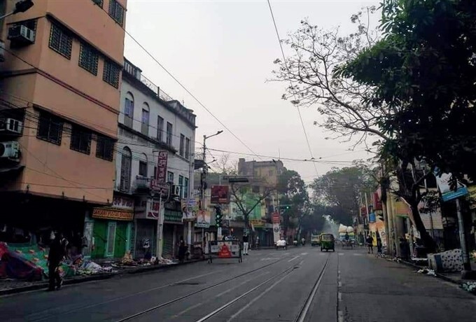 Left front and Congress 12 hour bandh observed in West Bengal