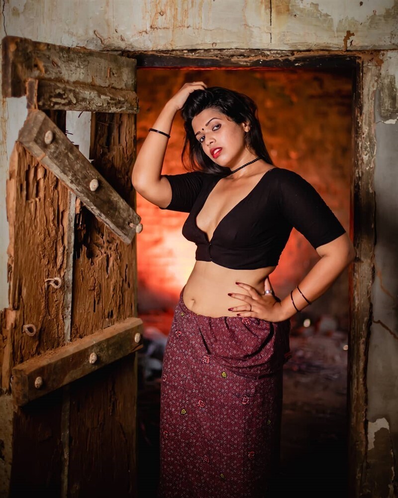 ഗ്ലാമറസ്സായി പേളി- ചിത്രങ്ങൾ കാണാം