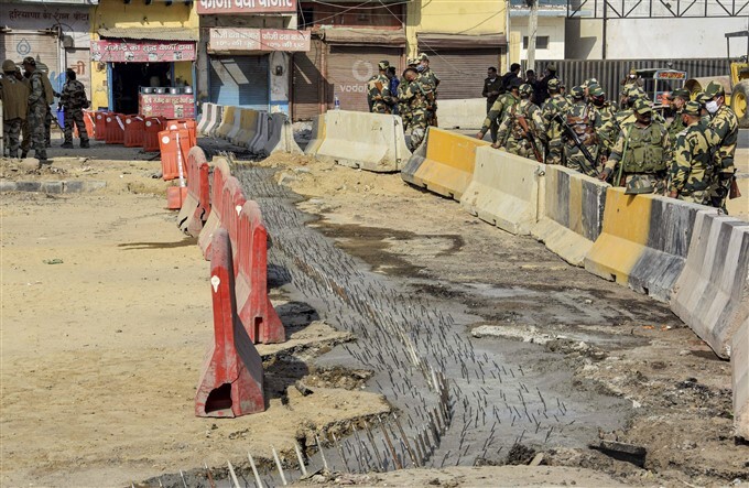 Security Enhanced At Ghazipur border In New Delhi