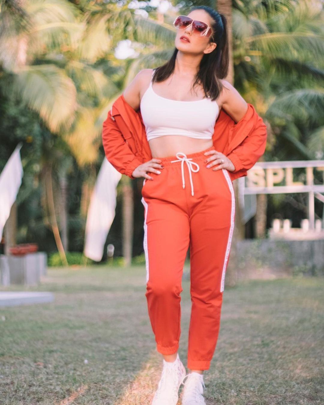 സ്റ്റൈലിഷായി സണ്ണി ലിയോൺ- ഏറ്റവും പുതിയ ചിത്രങ്ങൾ കാണാം