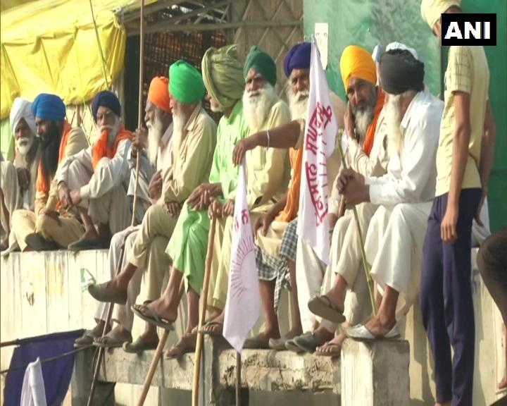 കര്‍ഷക പ്രതിഷേധം: 12 മണിക്കൂര്‍ ഭാരത് ബന്ദിന് തുടക്കമായി, ചിത്രങ്ങൾ കാണാം