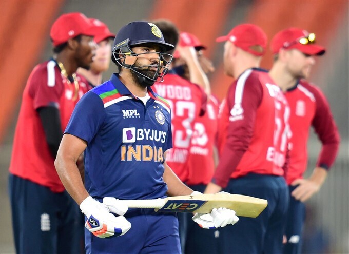 ഇന്ത്യ-ഇംഗ്ലണ്ട്  മൂന്നാം  ട്വന്റി20 മത്സരത്തിന്റെ തകര്‍പ്പന്‍ ചിത്രങ്ങള്‍ കാണാം