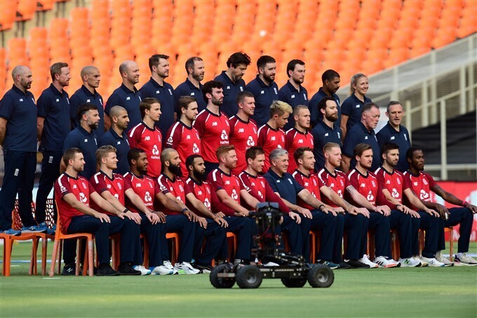 ഇന്ത്യ-ഇംഗ്ലണ്ട്  മൂന്നാം  ട്വന്റി20 മത്സരത്തിന്റെ തകര്‍പ്പന്‍ ചിത്രങ്ങള്‍ കാണാം