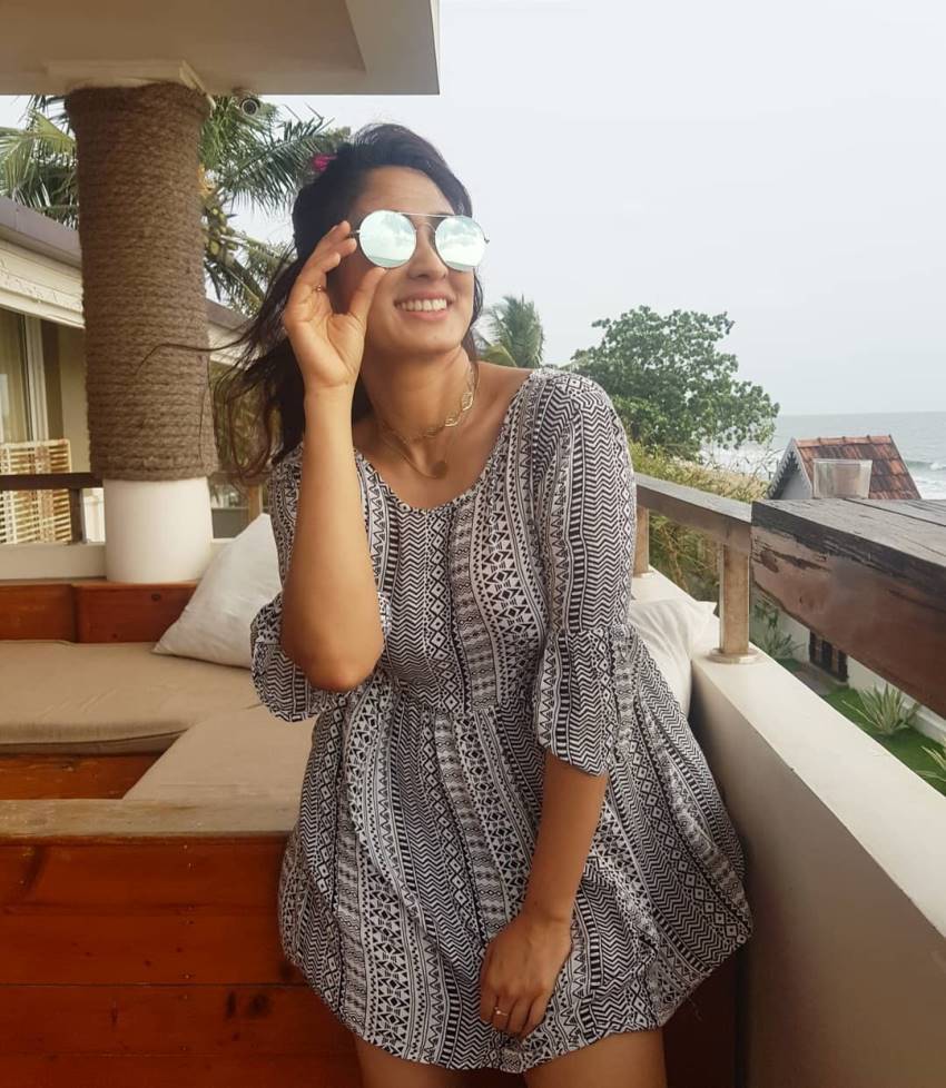 നടി ദീപ്തി സേത്തിയുടെ ലേറ്റസ്റ്റ് ഗ്ലാമര്‍ ചിത്രങ്ങള്‍