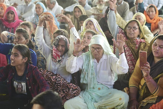 ദല്‍ഹിയിലെ കര്‍ഷക സമരവേദിയില്‍ നിന്നുള്ള കൂടുതല്‍ ചിത്രങ്ങള്‍ കാണാം