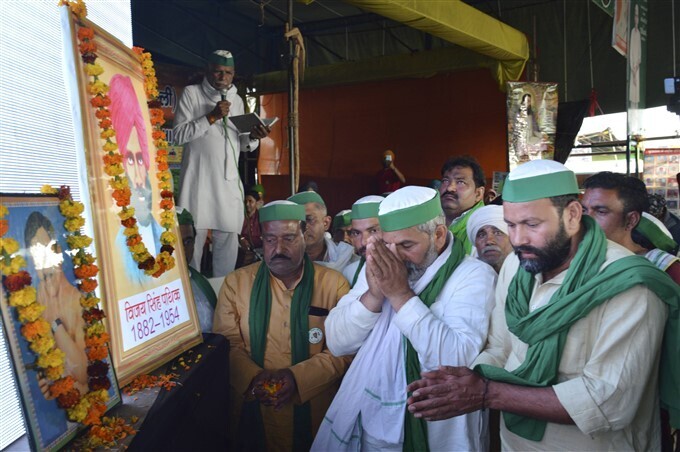 ദല്‍ഹിയിലെ കര്‍ഷക സമരവേദിയില്‍ നിന്നുള്ള കൂടുതല്‍ ചിത്രങ്ങള്‍ കാണാം