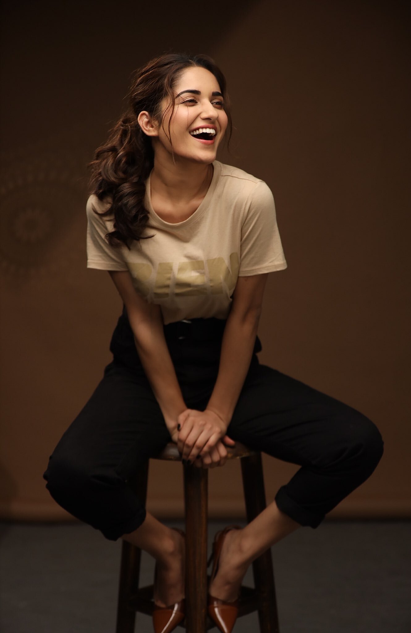 രുഹാനി ശര്‍മയുടെ ഏറ്റവും പുതിയ ചിത്രങ്ങള്‍ കാണാം