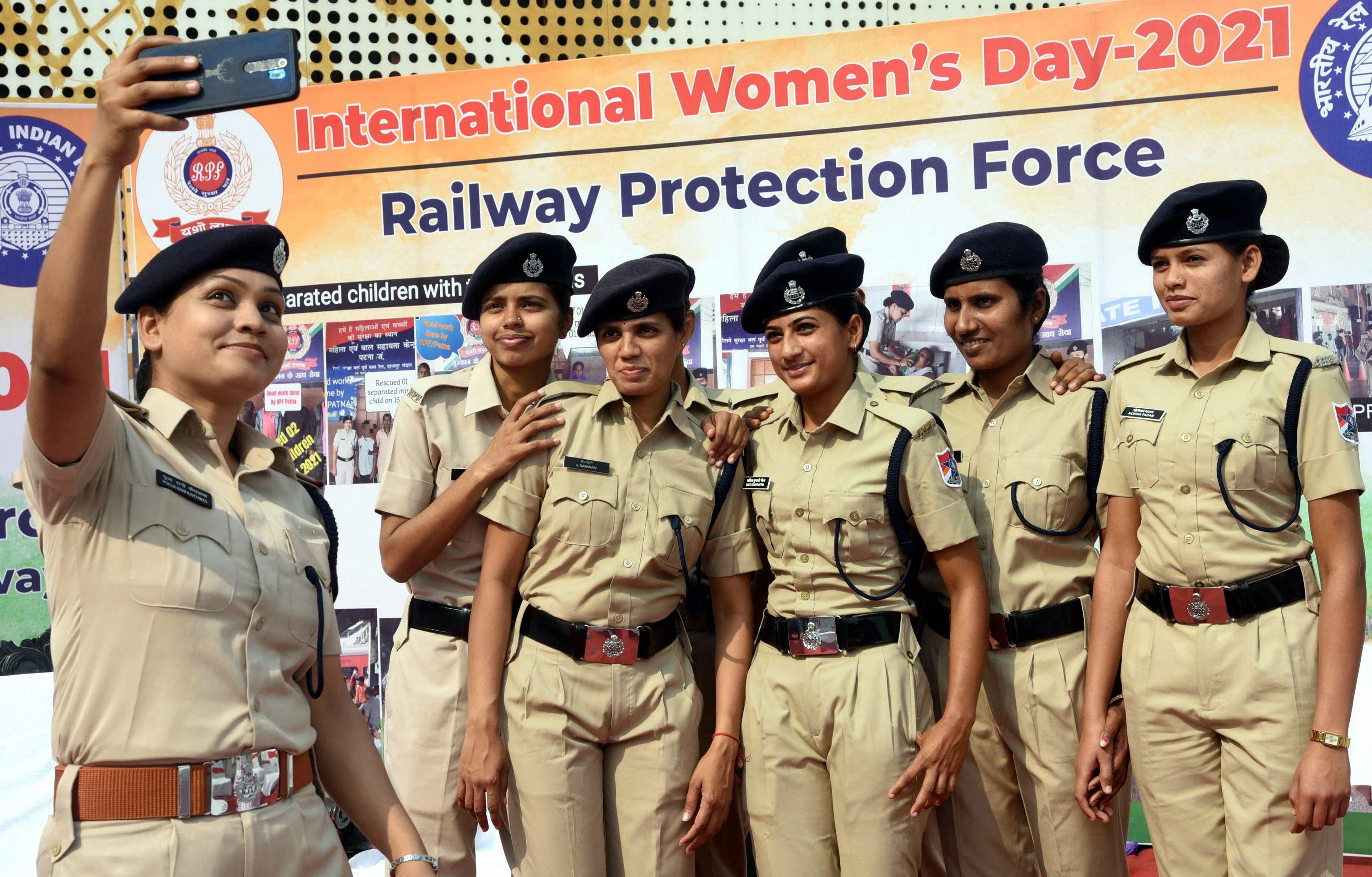 അന്താരാഷ്ട്ര വനിതാ ദിനാശംസകള്‍,   ചിത്രങ്ങള്‍ കാണാം