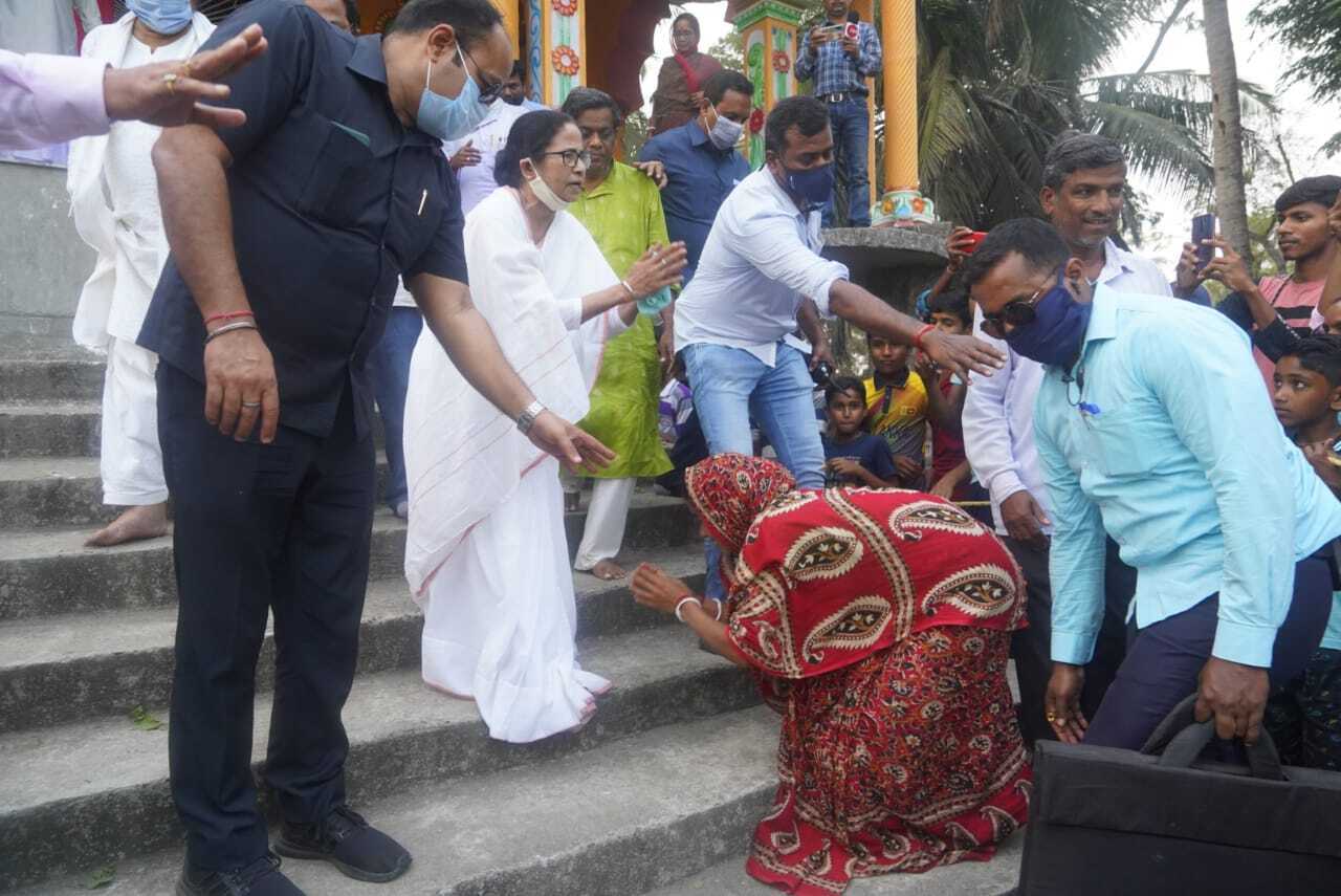 മമതാ ബാനര്‍ജി നന്ദിഗ്രാമില്‍ തെരഞ്ഞെടുപ്പ് പ്രചാരണത്തില്‍, ചിത്രങ്ങള്‍ കാണാം 