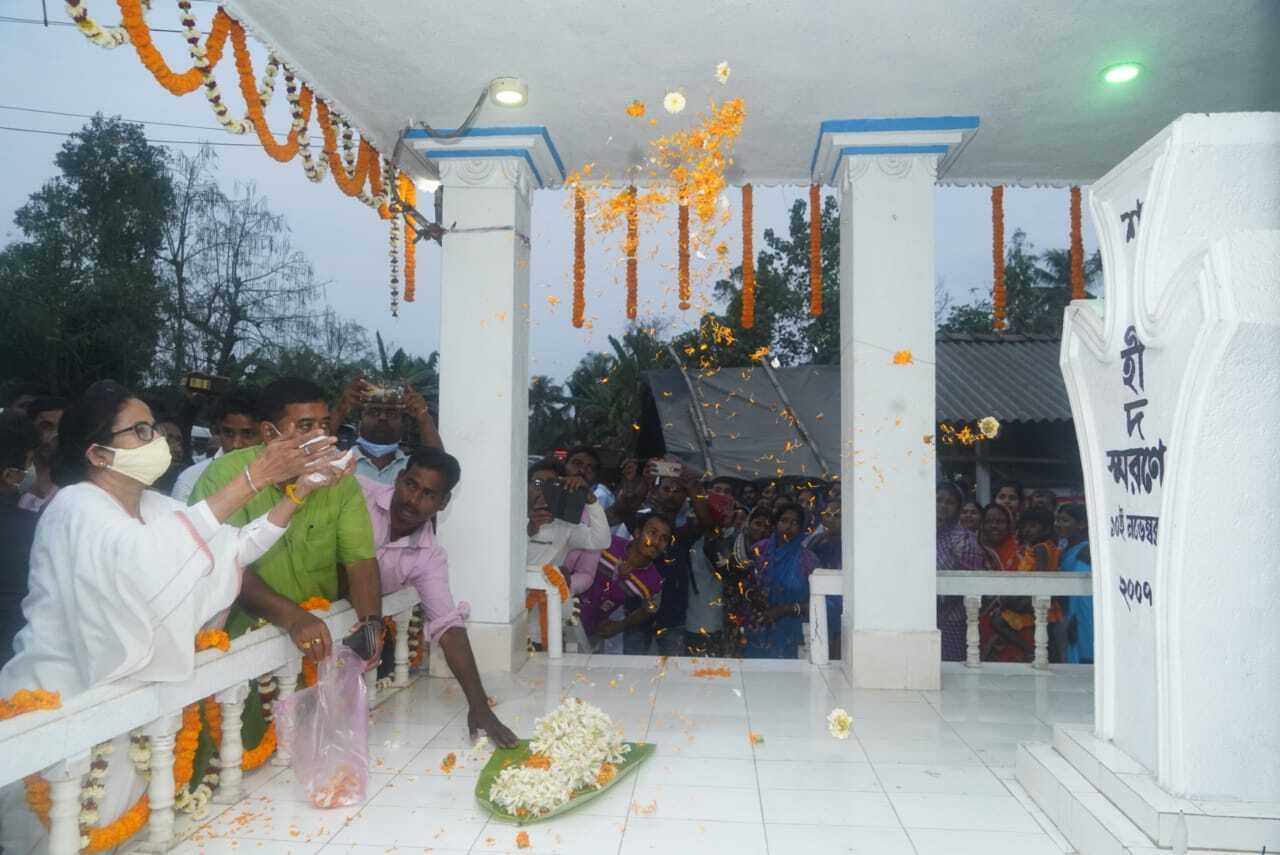 മമതാ ബാനര്‍ജി നന്ദിഗ്രാമില്‍ തെരഞ്ഞെടുപ്പ് പ്രചാരണത്തില്‍, ചിത്രങ്ങള്‍ കാണാം 