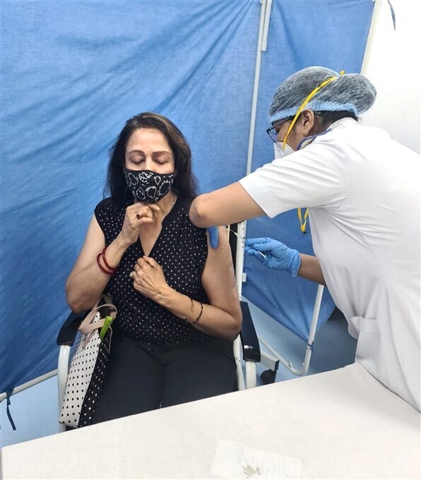 ഇന്ത്യയില്‍ രണ്ടാം ഘട്ട കോവിഡ് വാക്‌സിനേഷന്‍ തുടരുന്നു; ഏറ്റവും പുതിയ ചിത്രങ്ങള്‍ കാണാം 