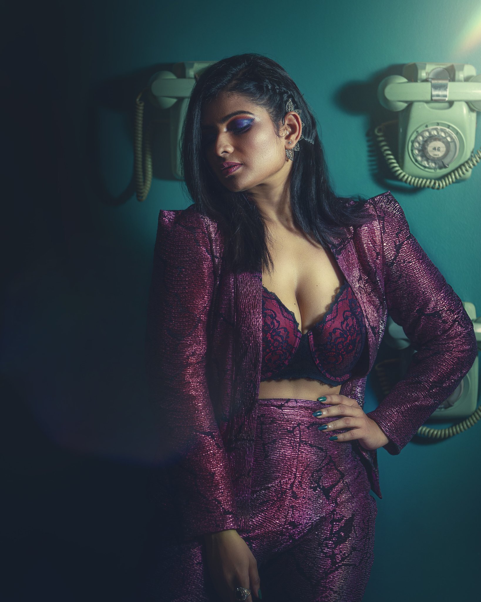 ബോള്‍ഡ് ലുക്കില്‍ നടി മഹേശ്വരി: ഏറ്റവും പുതിയ ചിത്രങ്ങള്‍