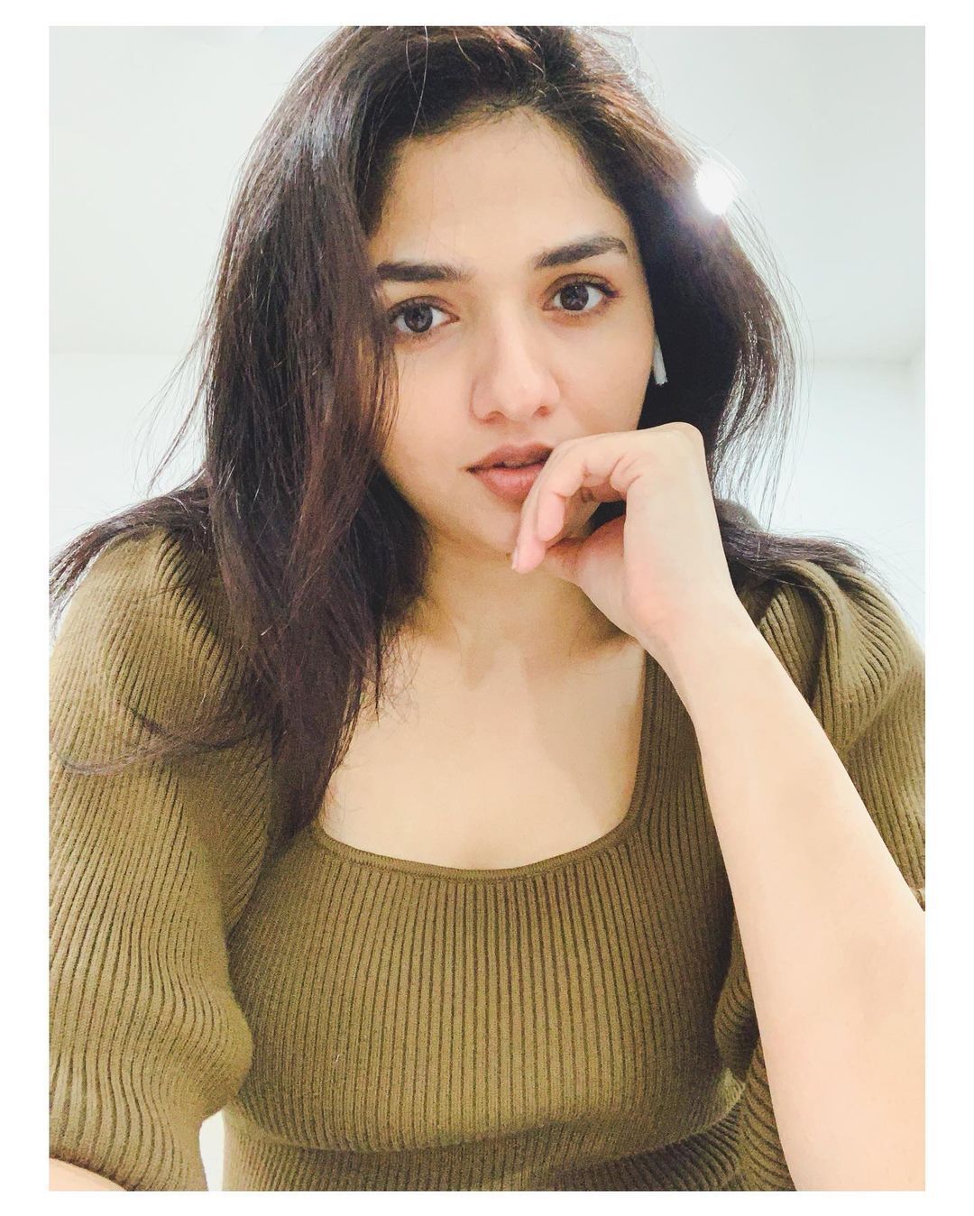 നടി സുനൈനയുടെ ഏറ്റവും പുതിയ ചിത്രങ്ങള്‍