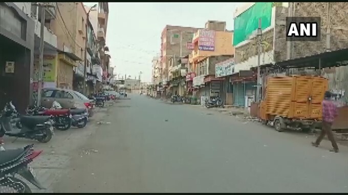 മഹാരാഷ്ട്രയില്‍ രണ്ടാംഘട്ട ലോക്ക്ഡൗണ്‍, ചിത്രങ്ങള്‍ കാണാം