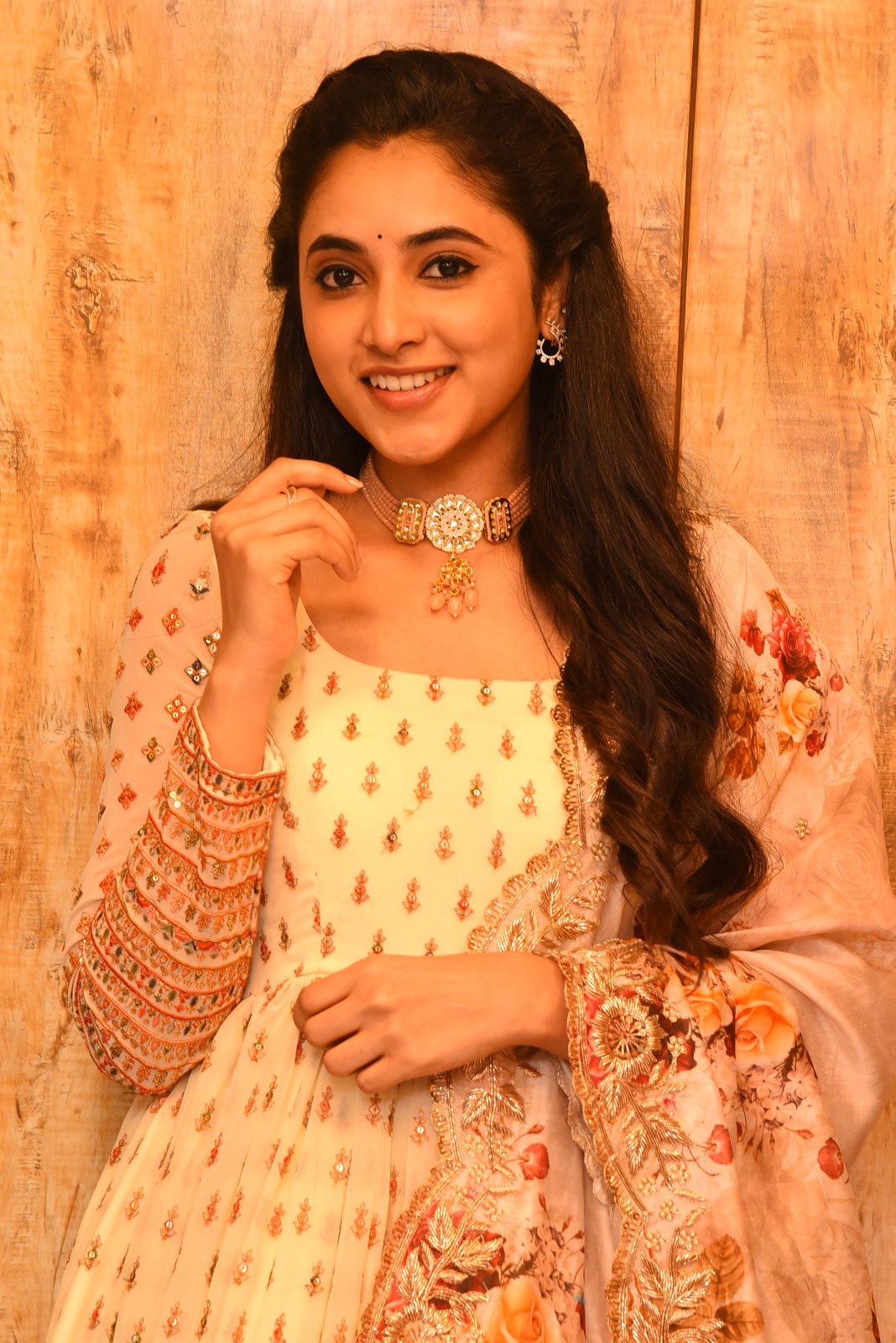 അഴക് കൊണ്ടൊരു മുദ്ര: നടി പ്രിയങ്ക അരുൾ മോഹന്റെ പുതിയ ചിത്രങ്ങള്‍