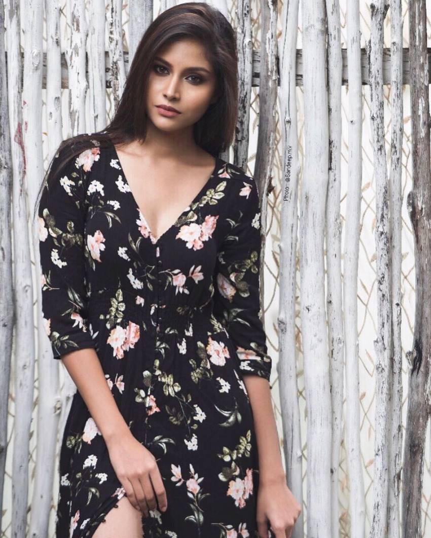 ക്യൂട്ടായി ഐശ്വര പ്രസാദ്; ചിത്രങ്ങൾ കാണാം