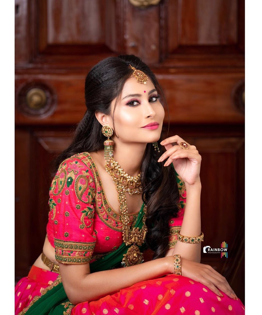 ക്യൂട്ടായി ഐശ്വര പ്രസാദ്; ചിത്രങ്ങൾ കാണാം