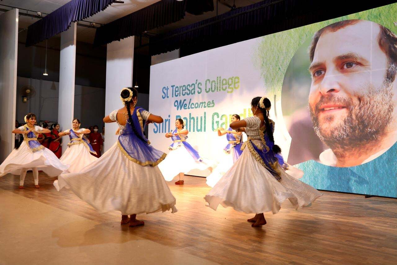 തെരഞ്ഞെടുപ്പ് പ്രചാരണത്തിനായി രാഹുല്‍ഗാന്ധി കേരളത്തില്‍, ചിത്രങ്ങള്‍ കാണാം