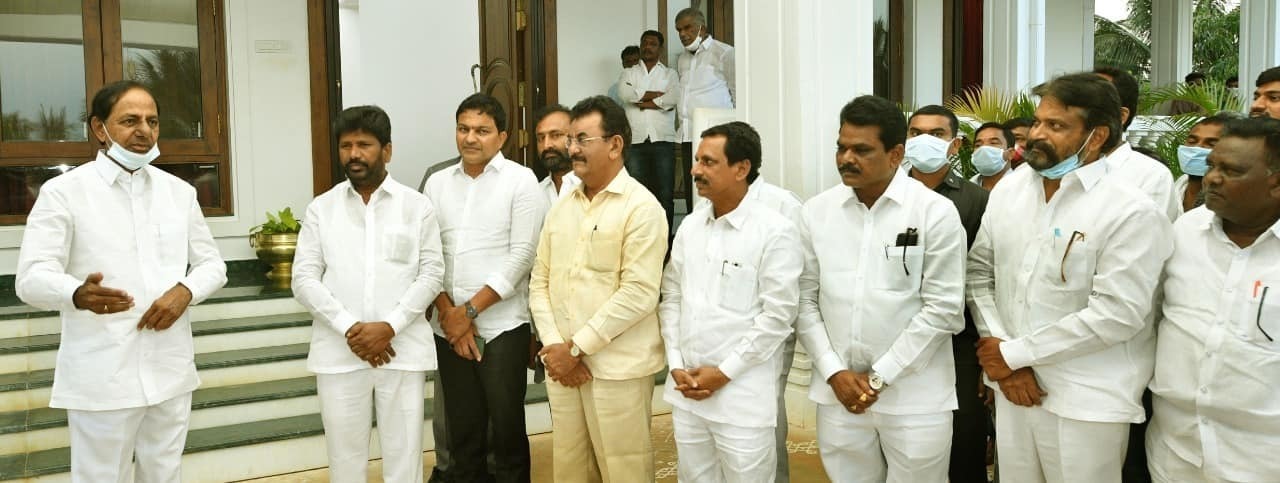 ബിജെപി നേതാവ് നാഗാര്‍ജുന ടിആര്‍എസില്‍ ചേര്‍ന്നു, ചിത്രങ്ങള്‍ കാണാം