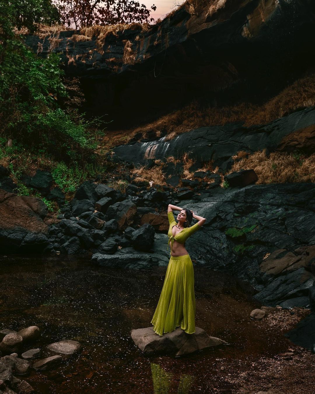 മാളവിക മോഹനന്റെ വൈറല്‍ ഫോട്ടോ ഷൂട്ട്, ചിത്രങ്ങള്‍ കാണാം