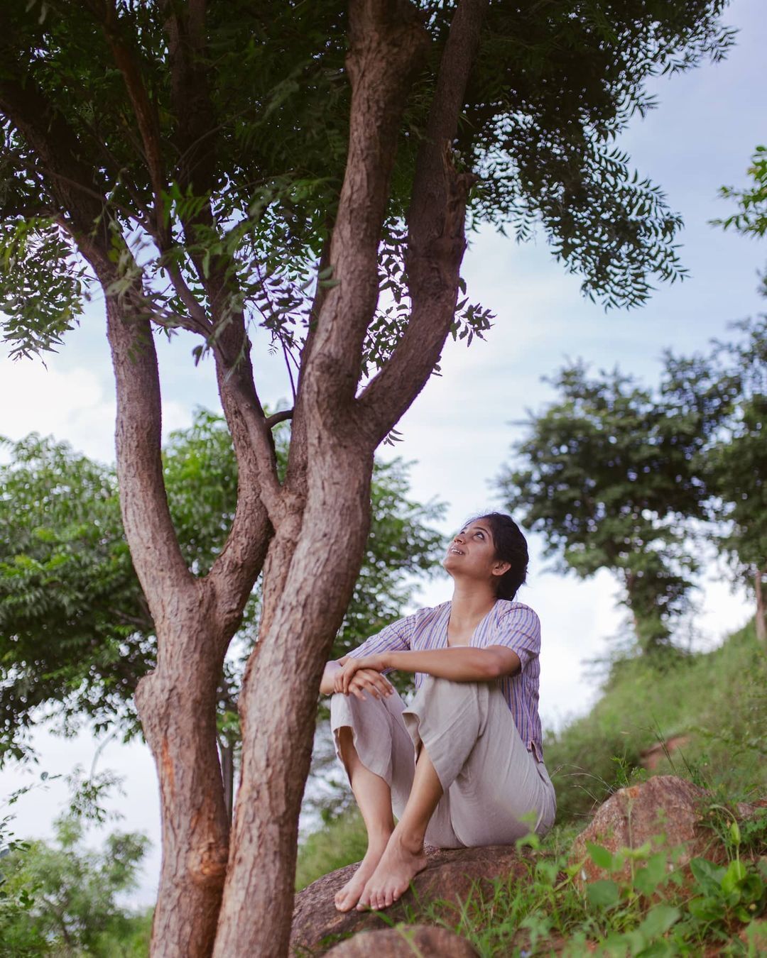 കാനന മനോഹാരിതയ്‌ക്കൊപ്പം അതിഥി ബാലന്‍: ചിത്രങ്ങള്‍
