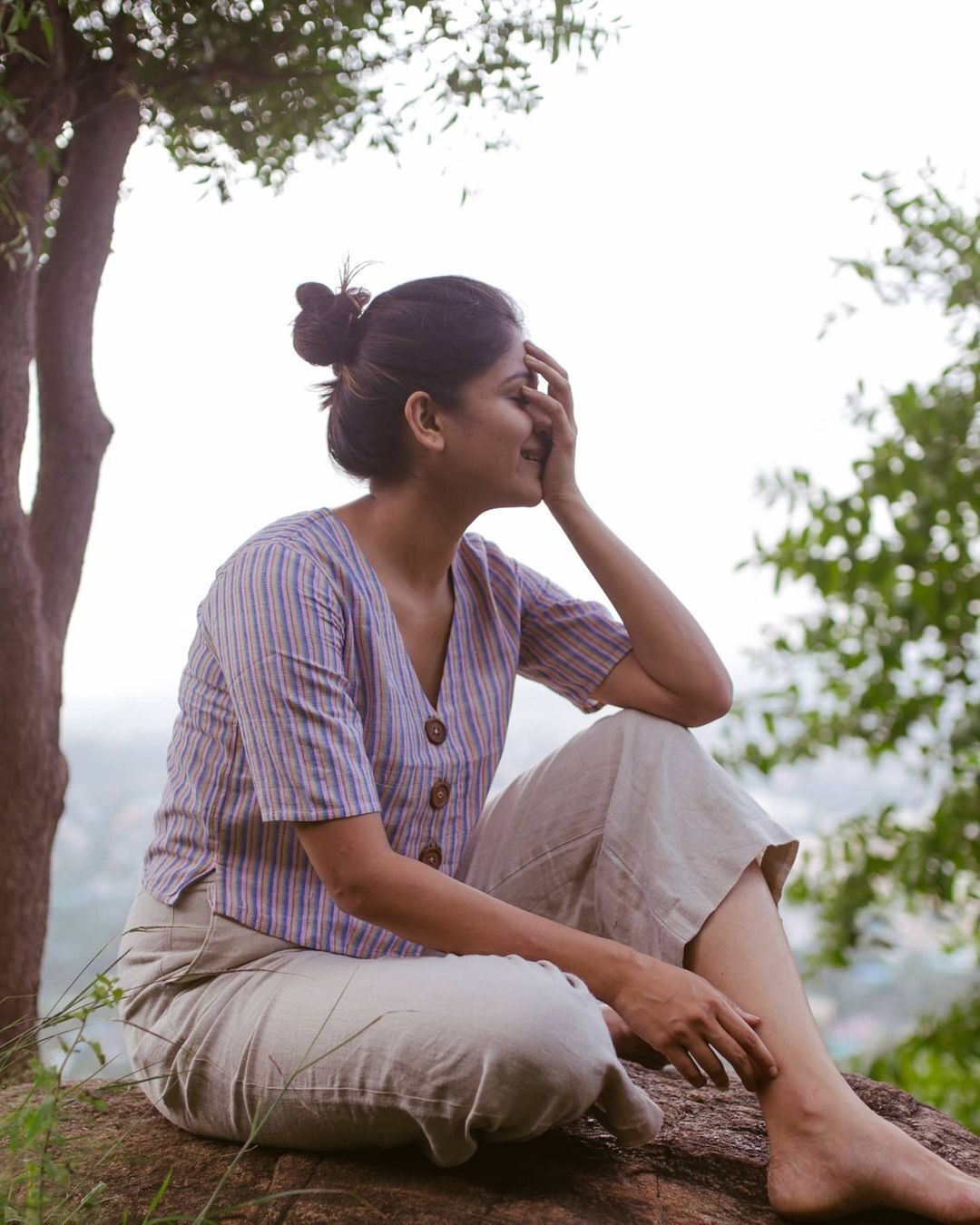 കാനന മനോഹാരിതയ്‌ക്കൊപ്പം അതിഥി ബാലന്‍: ചിത്രങ്ങള്‍