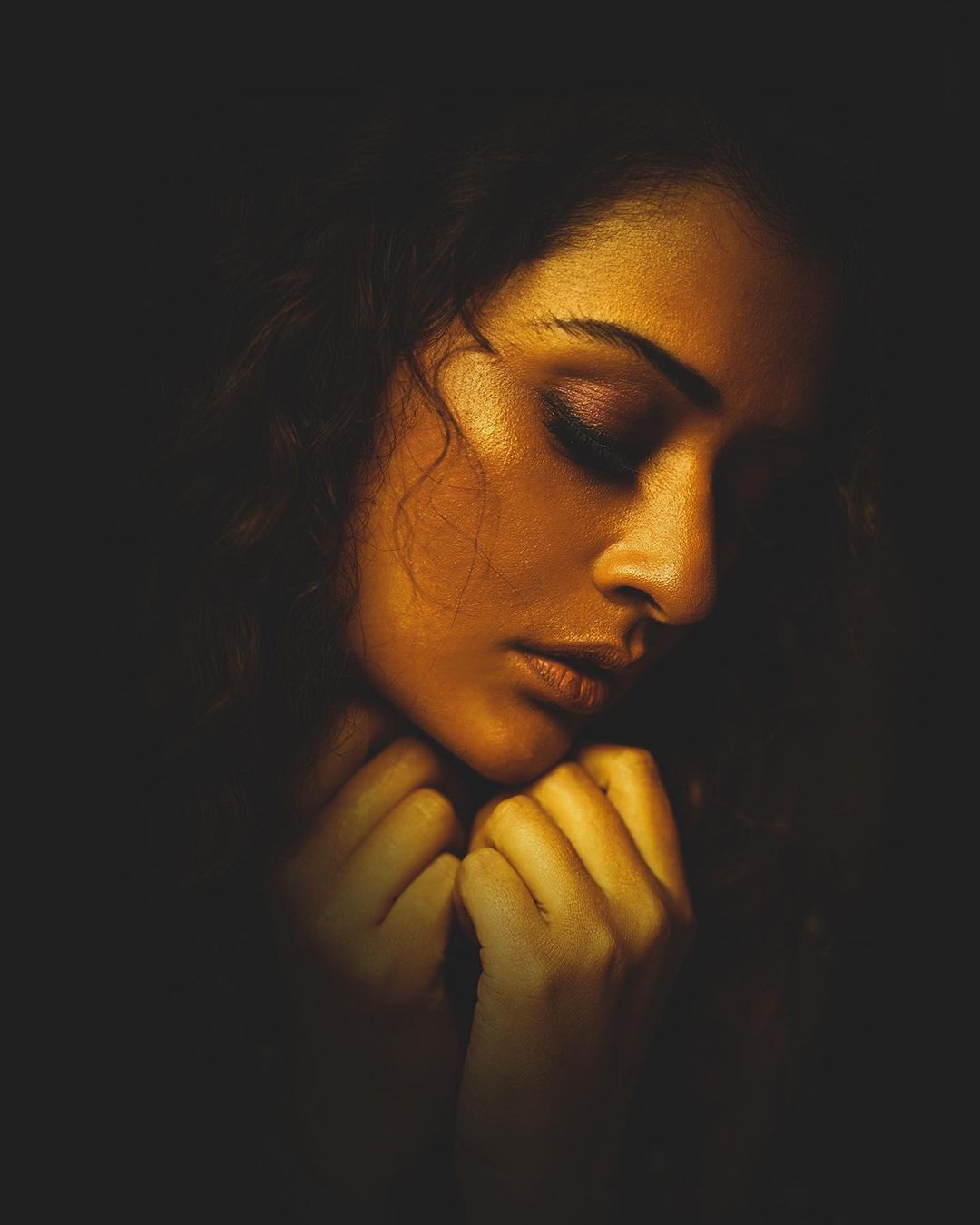 ഗ്ലാമറിന്റെ അങ്ങേയറ്റം, പായല്‍ രാജ്പുത് വേറെ ലെവല്‍, വൈറലായ ചിത്രങ്ങള്‍ കാണാം