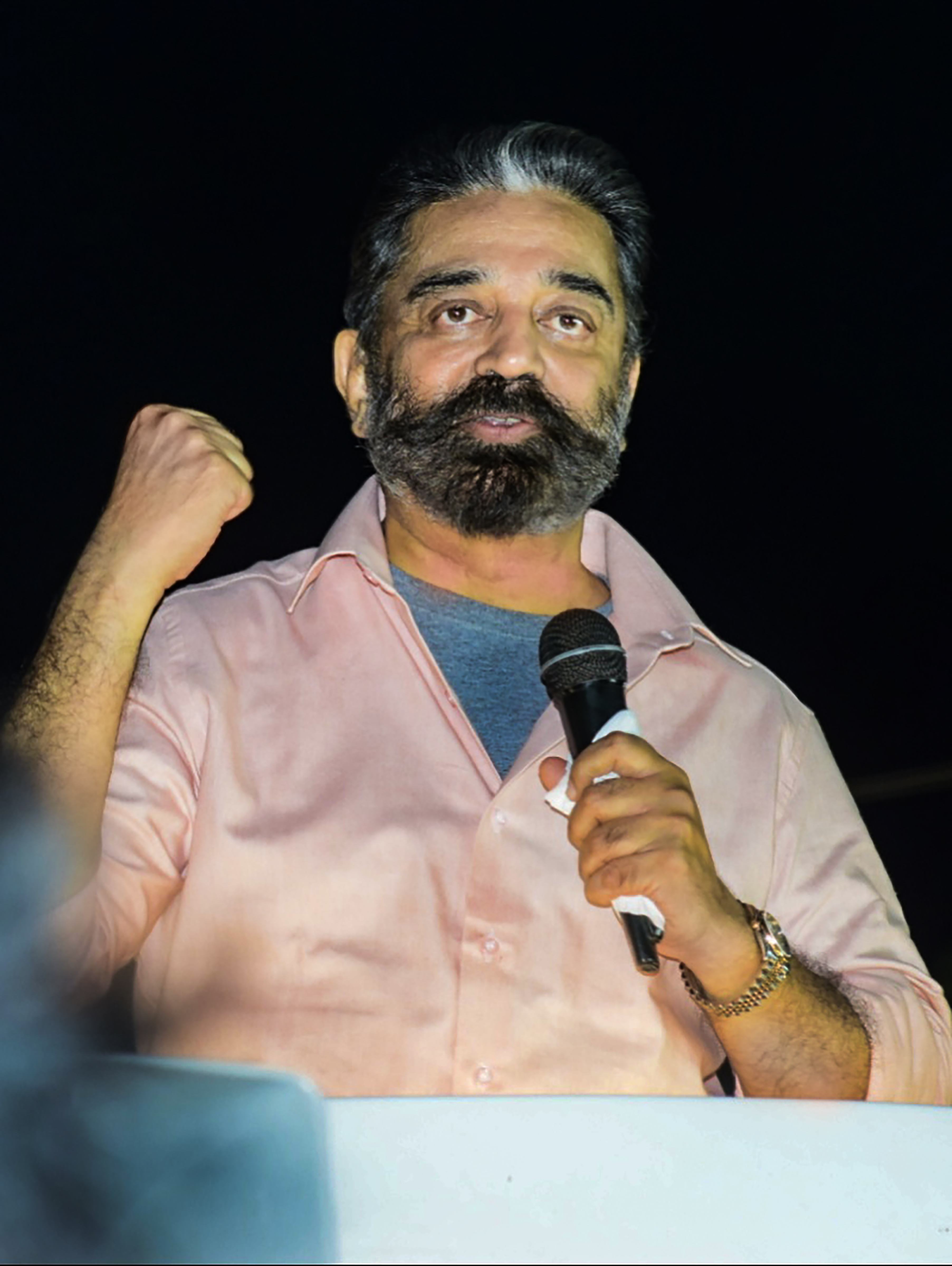 തമിഴ്നാട്ടിൽ തിരഞ്ഞെടുപ്പ് പ്രചാരണത്തിരക്കിൽ കമൽഹാസൻ, ചിത്രങ്ങൾ കാണാം