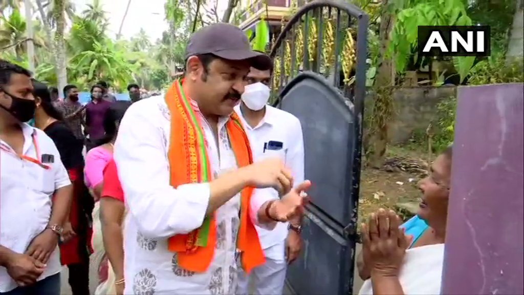 തിരക്കിട്ട പ്രചാരണത്തിൽ ബിജെപി സ്ഥാനാർത്ഥി നടൻ കൃഷ്ണകുമാർ- ചിത്രങ്ങൾ കാണാം