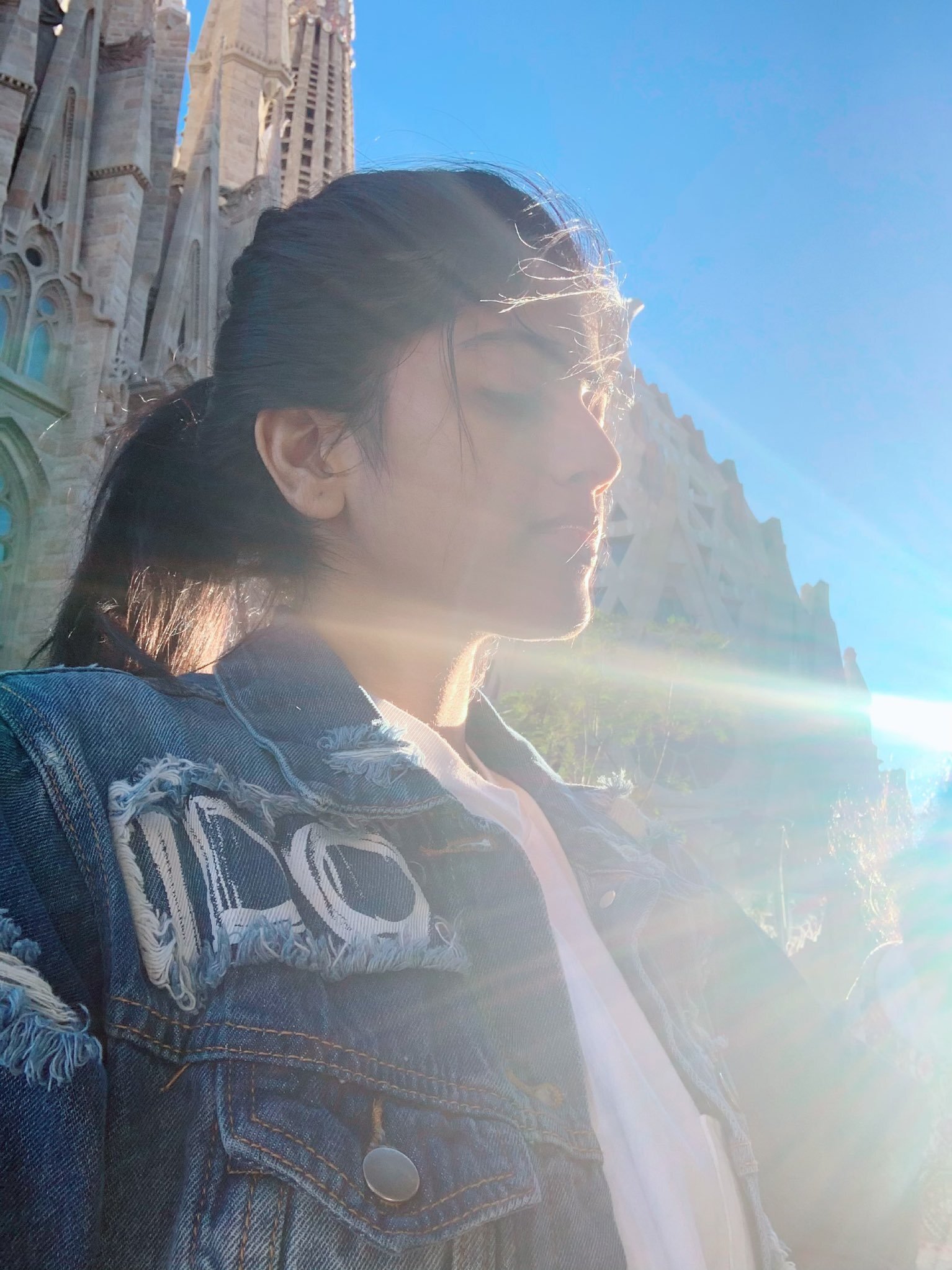 സാരിയില്‍  തിളങ്ങി മേഘ ആകാശ്: ചിത്രങ്ങള്‍ കാണാം