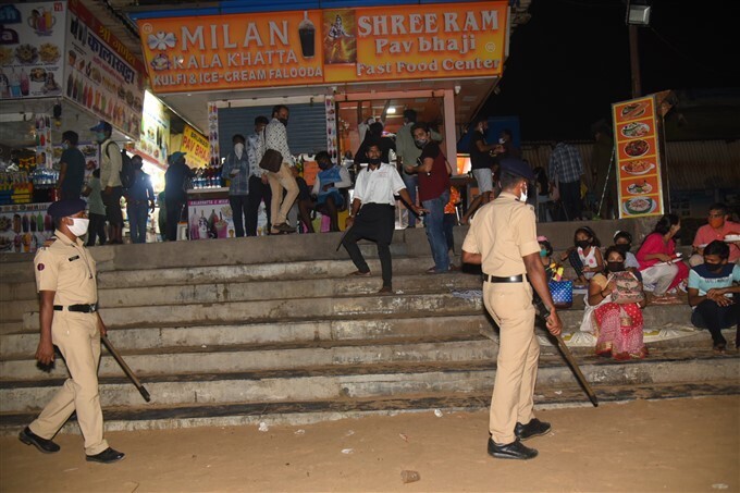 കൊറോണ ആശങ്ക ഇരട്ടിയായി മഹാരാഷ്ട്ര: കര്‍ഫ്യൂ പ്രഖ്യാപിച്ചു- ചിത്രങ്ങള്‍