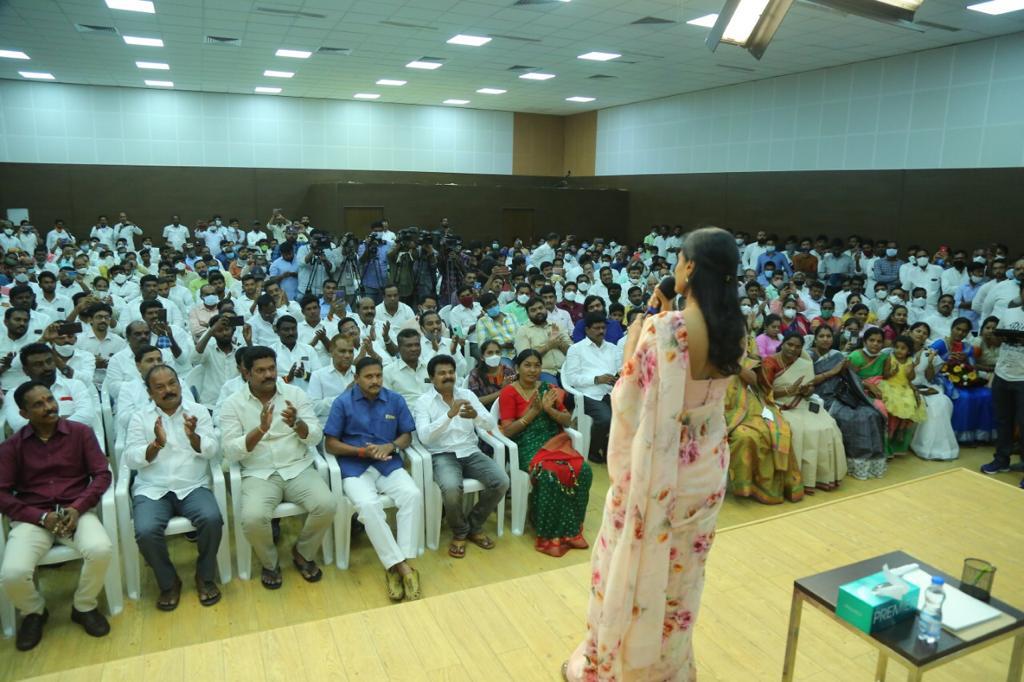Photos of YS Sharmila interacting with party leaders  at Lotus Pond in Hyderabad