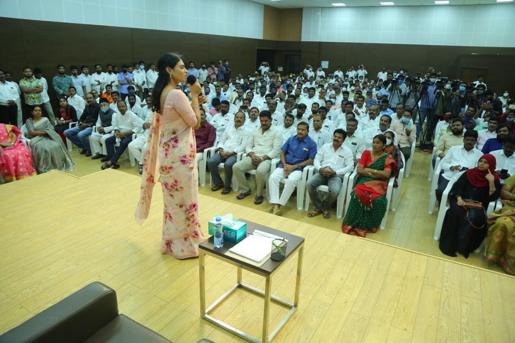 Photos of YS Sharmila interacting with party leaders  at Lotus Pond in Hyderabad