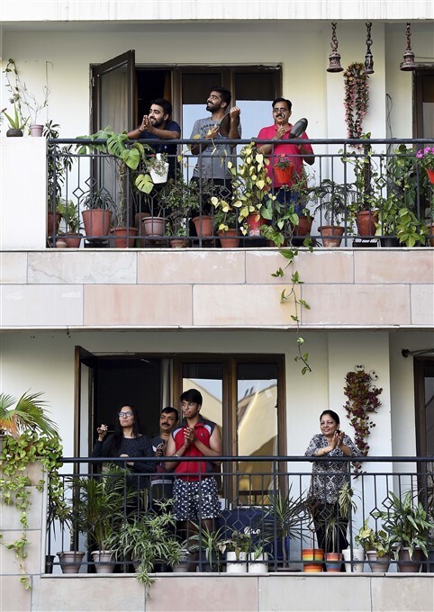 കോവിഡ് ലോക്ക്ഡൗണ്‍ പ്രഖ്യാപിച്ചിട്ട് ഒരു വര്‍ഷം, കാണാം കഴിഞ്ഞു പോയ ചിത്രങ്ങള്‍