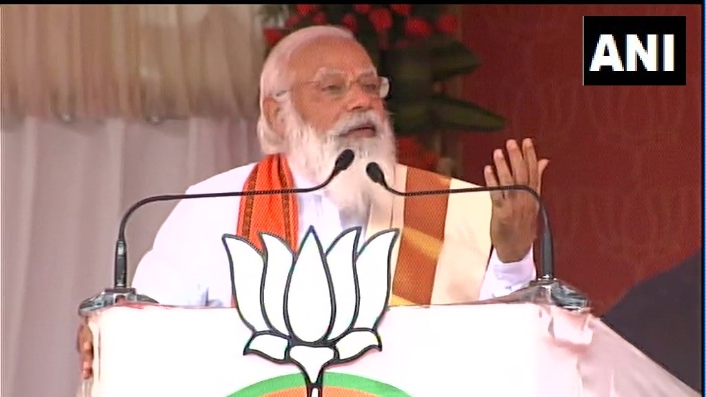 പാലക്കാട് ബിജെപിക്ക് ആവേശമായി നരേന്ദ്ര മോദിയെത്തി, ചിത്രങ്ങൾ കാണാം