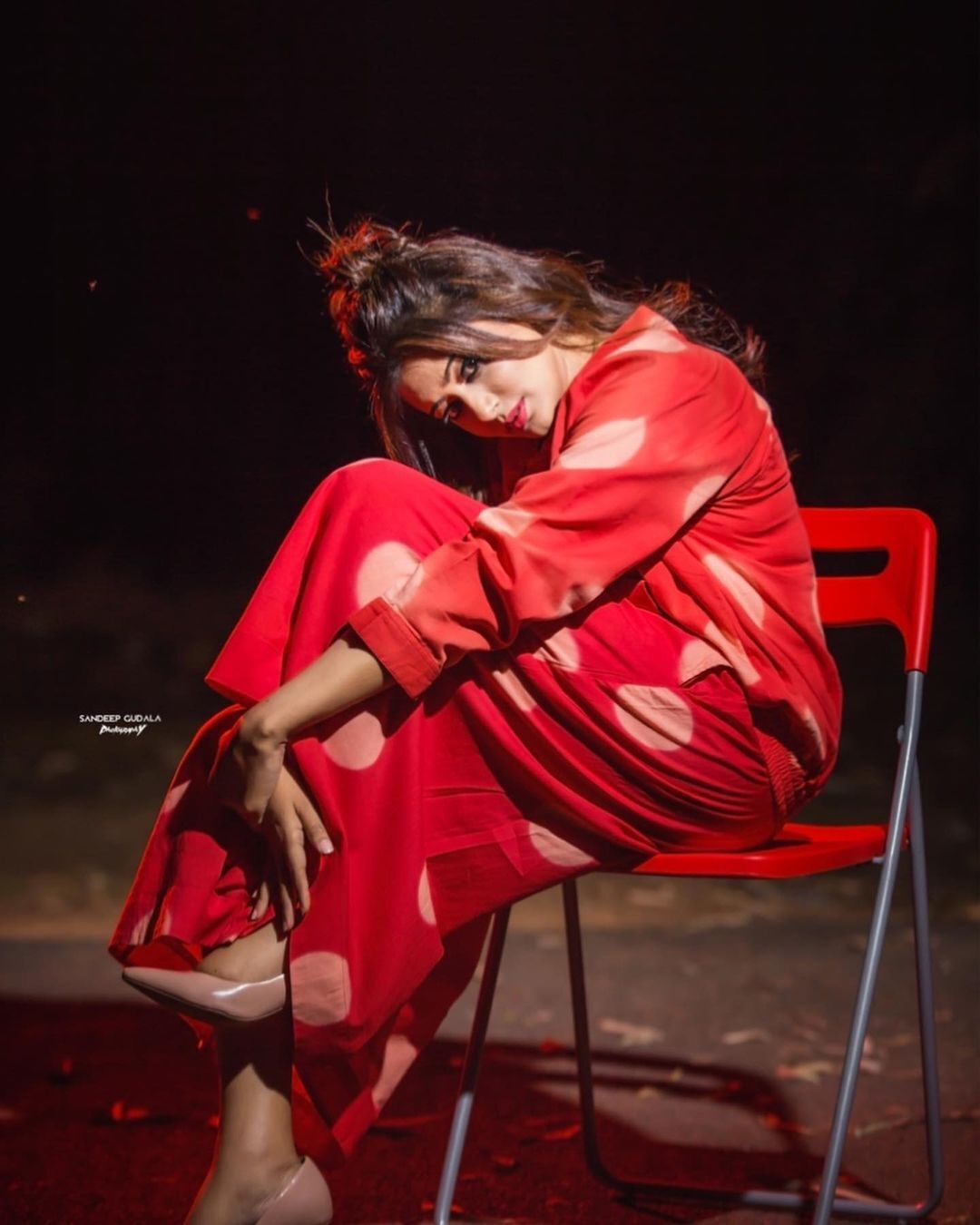 ആരാധകരെ ഞെട്ടിച്ച് പ്രിയാ മണിയുടെ ഗ്ലാമര്‍ ഫോട്ടോ ഷൂട്ട്, വൈറല്‍ ചിത്രങ്ങള്‍ കാണാം