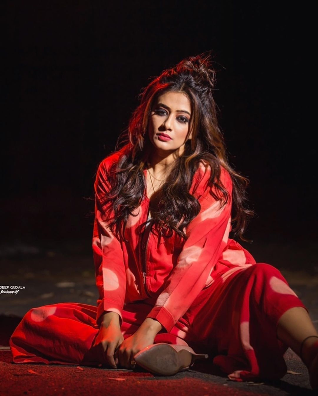 ആരാധകരെ ഞെട്ടിച്ച് പ്രിയാ മണിയുടെ ഗ്ലാമര്‍ ഫോട്ടോ ഷൂട്ട്, വൈറല്‍ ചിത്രങ്ങള്‍ കാണാം