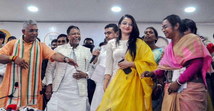 News in Photos (8 March 2021) | Photos of Top News Today - Oneindia Gallery
