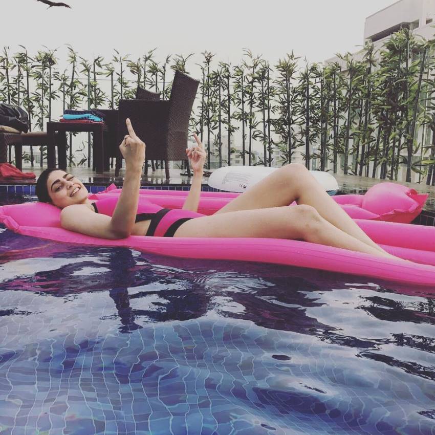 ബാത്ത് ടബ്ബിൽ ഫോട്ടോഷൂട്ടുമായി പൂജ ഗുപ്ത. ചിത്രങ്ങൾ കാണാം