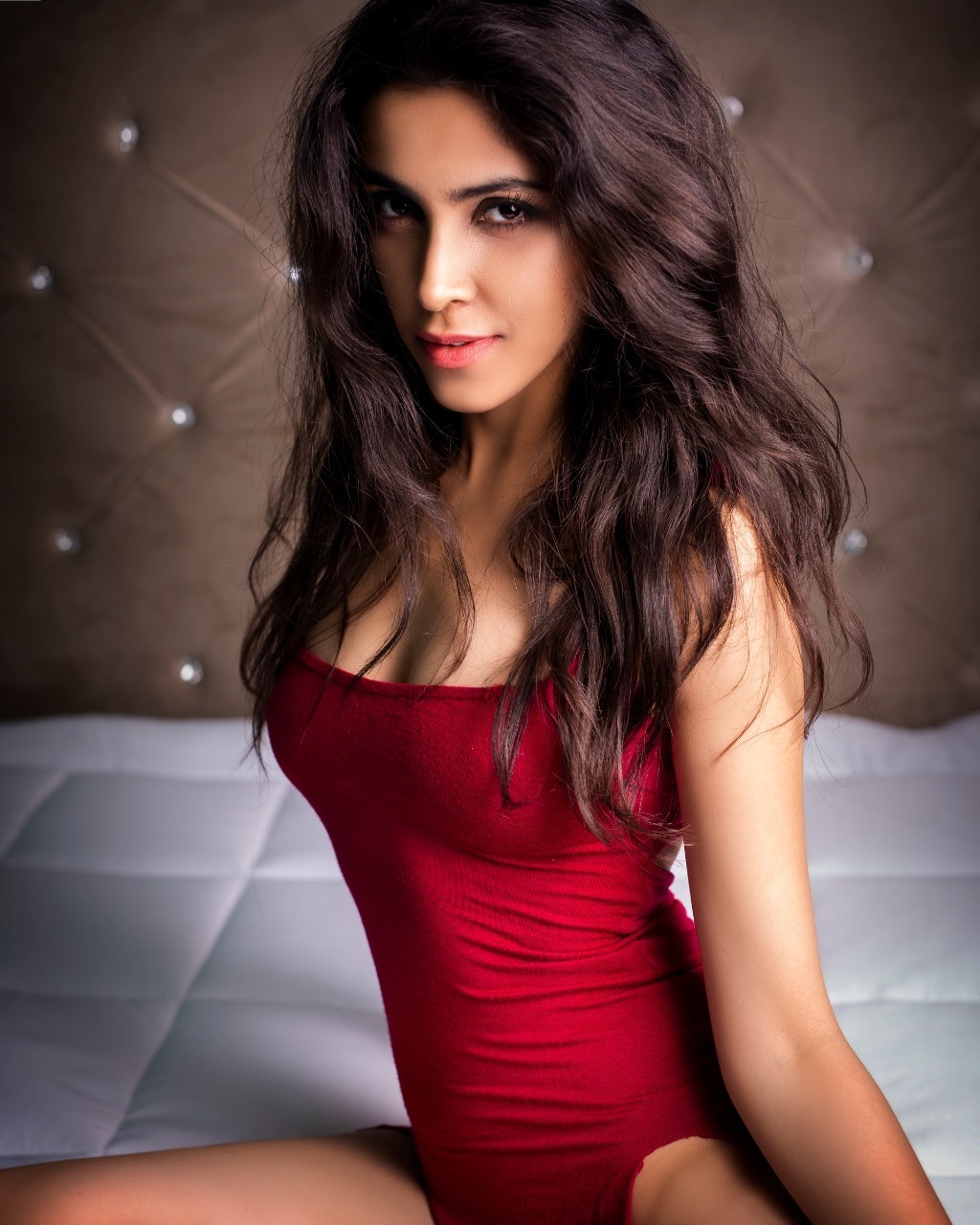 തീഷ്ണമായ നോട്ടം: റിഷിക ബാലിയുടെ പുതിയ ചിത്രങ്ങള്‍