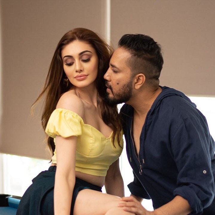 നടി ഷിഫാലി ജരിവാലയുടെ ചിത്രങ്ങള്‍